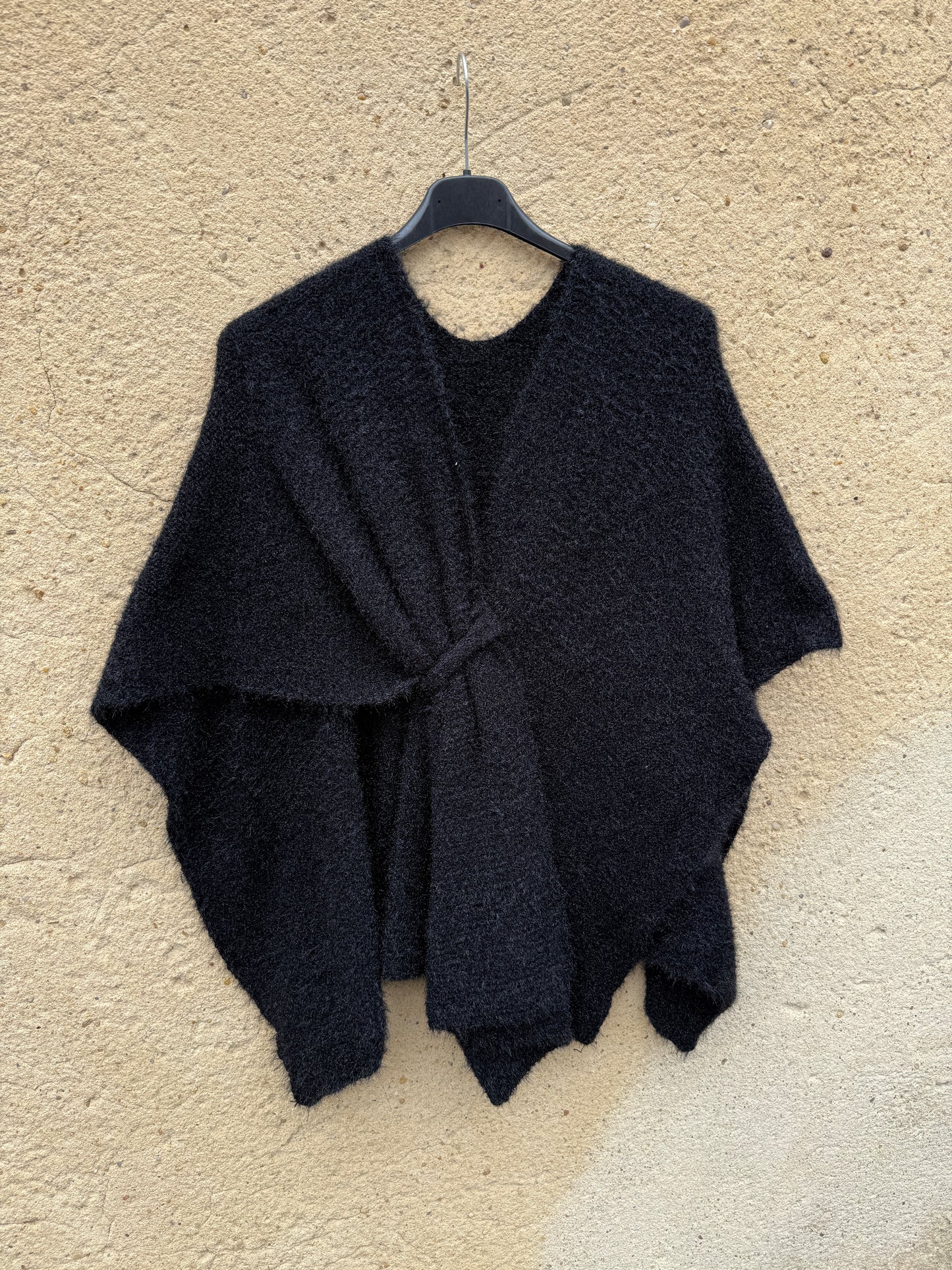 cape mohair femme noir