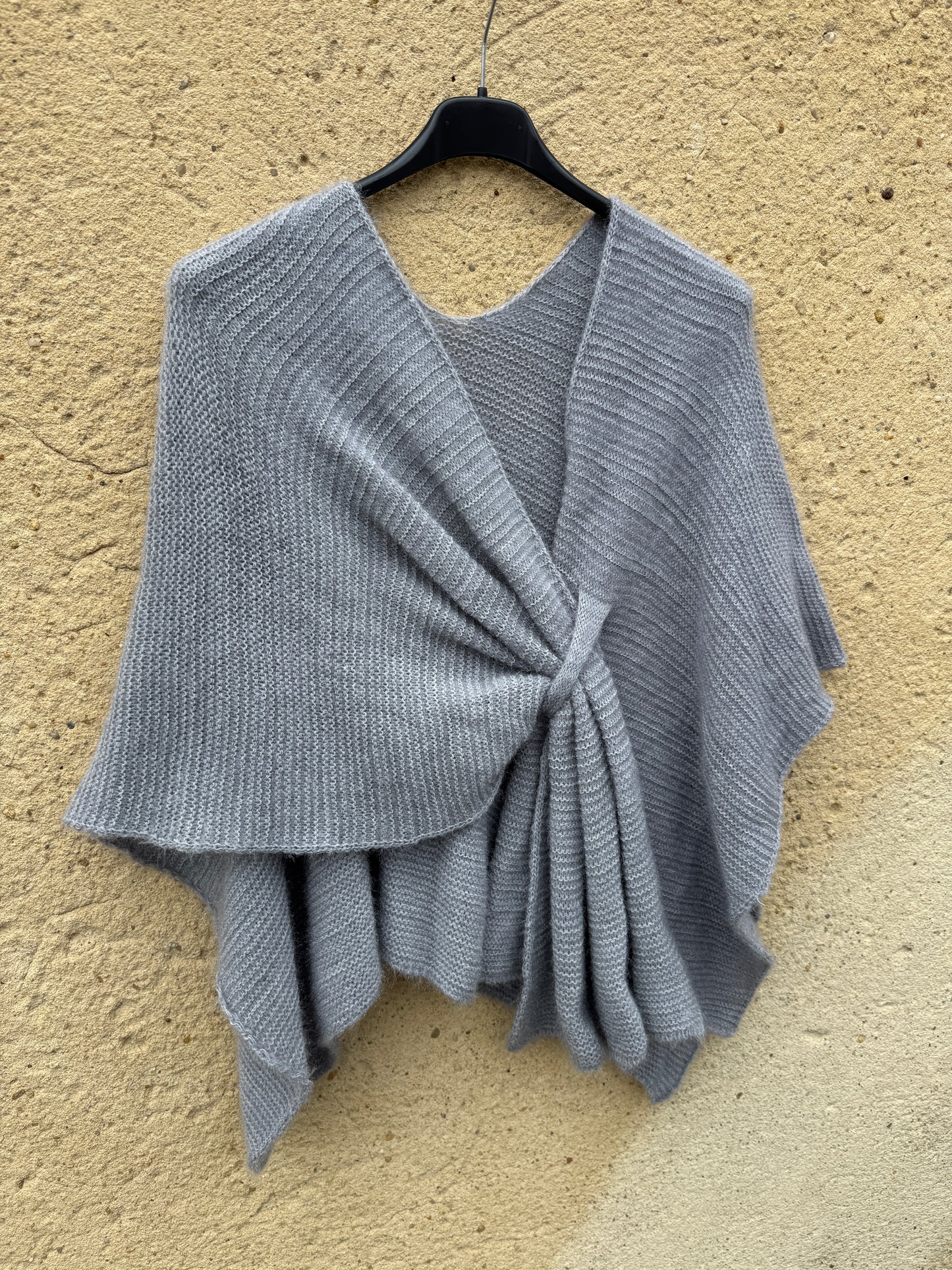 cape mohair femme gris