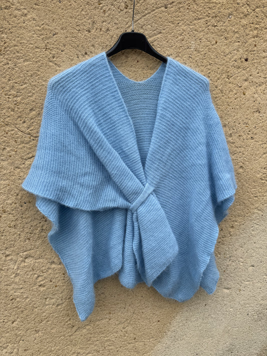 cape mohair femme bleu clair
